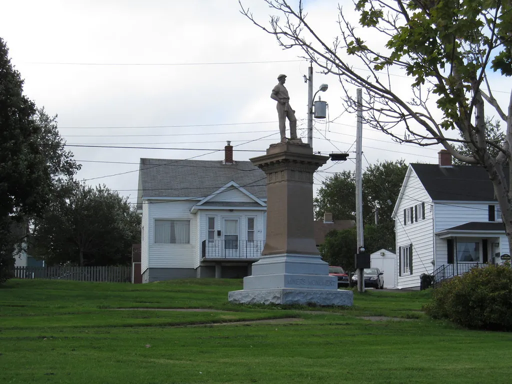 New Waterford miners' monument (2012)